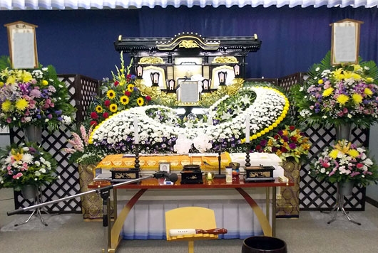 2F4号オリジナル生花祭壇
